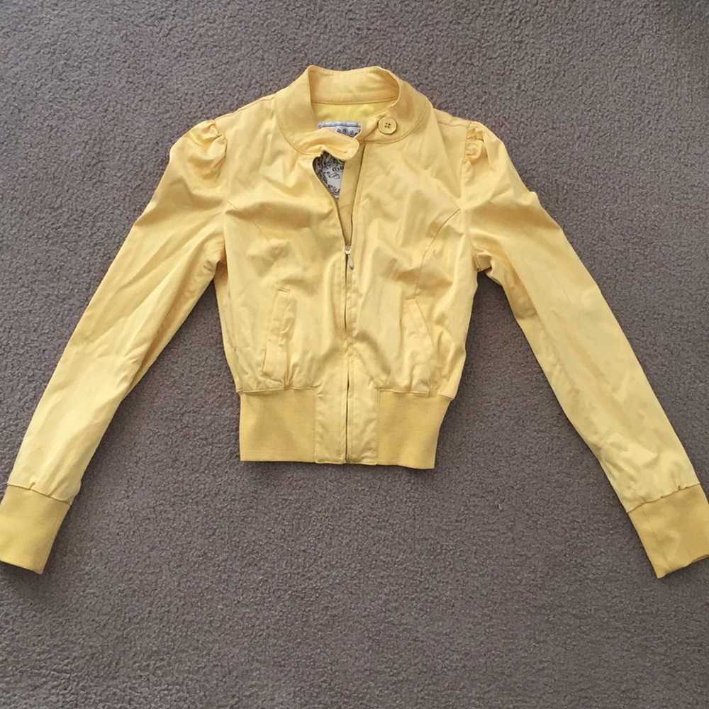 ⬇️ Guess Brand Lined Bomber Jacket Yellow Size: S